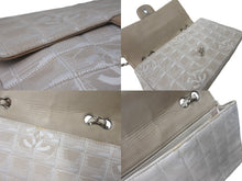画像をギャラリービューアに読み込む, CHANEL シャネル ショルダーバッグ A15285 チェーンショルダー 6番台 ニュートラベルライン ココマーク ベージュ 美品 中古 4c069251
