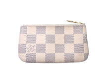 画像をギャラリービューアに読み込む, LOUIS VUITTON ルイヴィトン ポシェットクレ コインケース N62659 ダミエアズールキャンバス ホワイト グレー ゴールド 4c069320