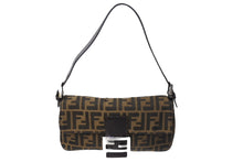 画像をギャラリービューアに読み込む, FENDI フェンディ マンマバケット ワンショルダーバッグ ズッカ柄 コットンキャンバス レザー シルバー金具 ブラウン 美品 中古 4c069398