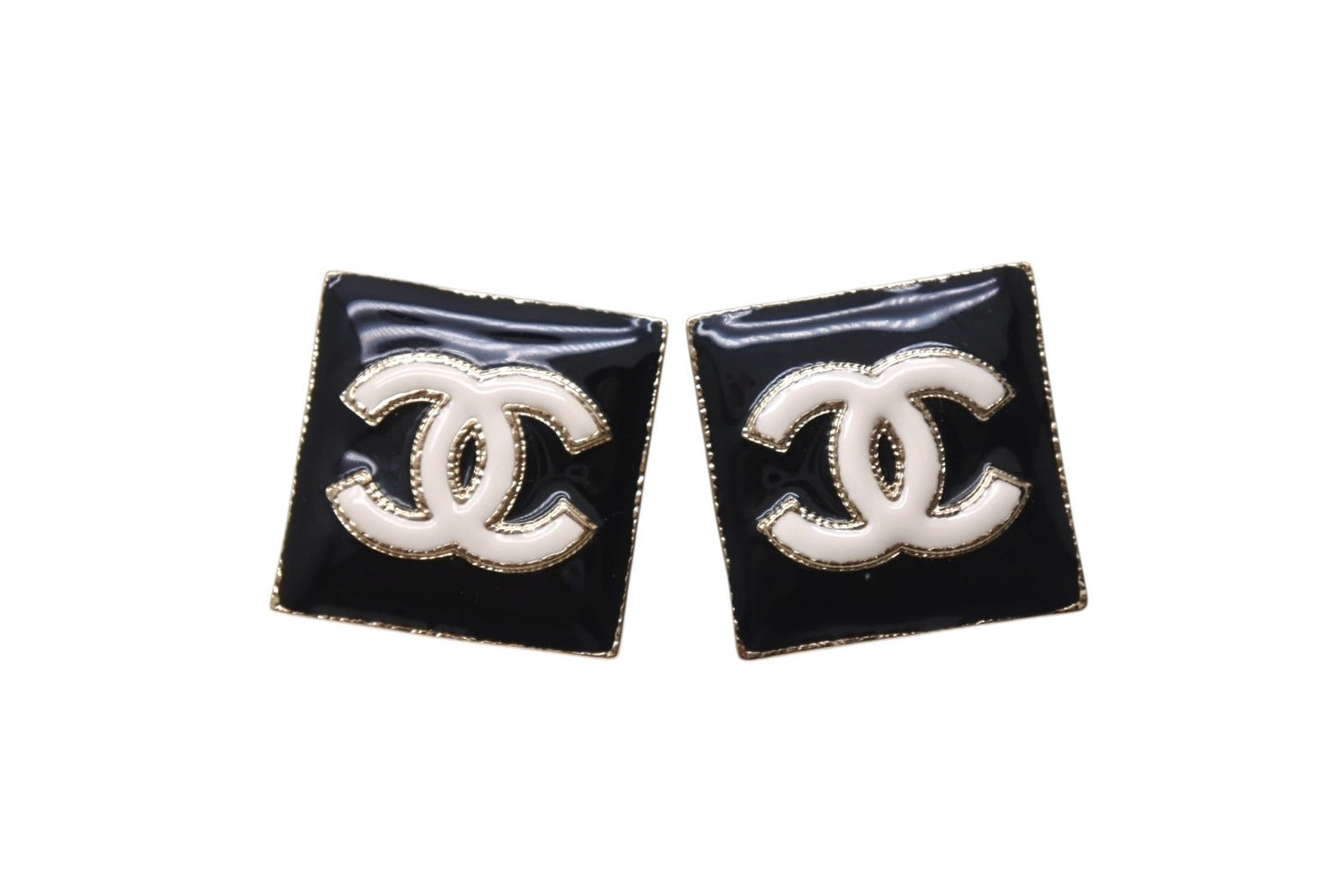 新品未使用 CHANEL シャネル ピアス ココマーク B22A ブラック ホワイト シルバー金具 中古 4c069424 – Casanova  Vintage