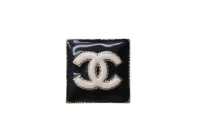 New and unused CHANEL Chanel earrings here mark B22A black white silver hardware used 4c069424