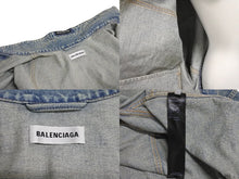 Load image into Gallery viewer, 極美品 BALENCIAGA バレンシアガ デニムジャケット スウィングジャケット Ｇジャン ブルゾン TJW79 中古 4c069492