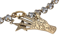 Load image into Gallery viewer, ChristianDior クリスチャンディオール ラインストーン エイジドメタル ハンドチャーム ネックレス ゴールド 48.3g 美品 中古 4c069509