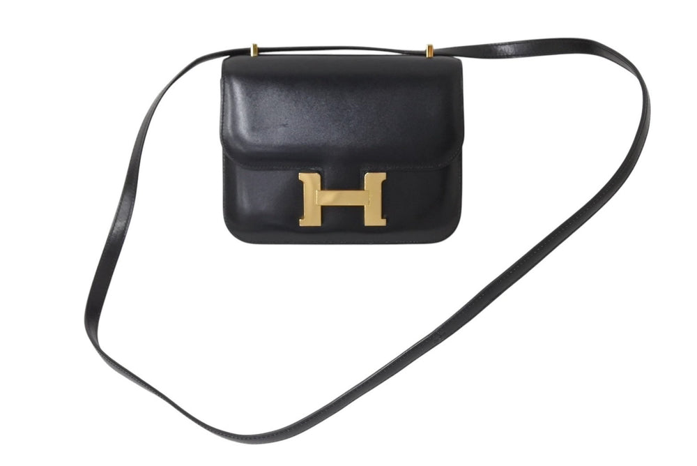 極美品 HERMES エルメス ショルダーバッグ コンスタンス3ミニ C刻印 ブラック カーフスキン ゴールド金具 中古 4c069537