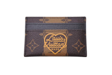 画像をギャラリービューアに読み込む, 新品同様 LOUIS VUITTON ルイヴィトン NIGO ニゴ カードケース モノグラムストライプ M81006 中古 4c069594