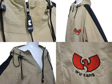画像をギャラリービューアに読み込む, WU TANG SPORT WEAR ウータンクラン スポーツ ナイロンジャケット 刺繍 ベージュ ブラック 美品 中古 4c069666