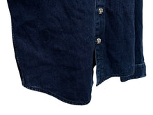 画像をギャラリービューアに読み込む, 未使用 CHROME HEARTS クロムハーツ デニム長袖シャツ LOOSE ENDS ブルー デニム クロスパッチ シルバー金具 サイズM 中古 4c069728
