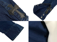 画像をギャラリービューアに読み込む, 未使用 CHROME HEARTS クロムハーツ デニム長袖シャツ LOOSE ENDS ブルー デニム クロスパッチ シルバー金具 サイズM 中古 4c069728