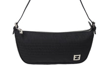 画像をギャラリービューアに読み込む, 極美品 FENDI フェンディ ズッキーノ アクセサリーポーチ ブラック 総柄 ロゴ ハンドバッグ キャンバス レザー 中古 4c069809