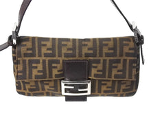 画像をギャラリービューアに読み込む, FENDI フェンディ マンマバケット ワンショルダーバッグ ズッカ柄 コットンキャンバス レザー シルバー金具 ブラウン 美品 中古 4c069819