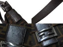 画像をギャラリービューアに読み込む, FENDI フェンディ マンマバケット ワンショルダーバッグ ズッカ柄 コットンキャンバス レザー シルバー金具 ブラウン 美品 中古 4c069819