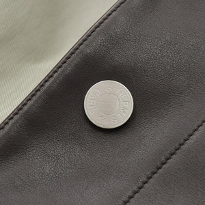 極美品 HERMES エルメス レザーディティール ステンカラーコート PT9010 50サイズ ブラウン セージグリーン シルバー金具 中古 4a007050