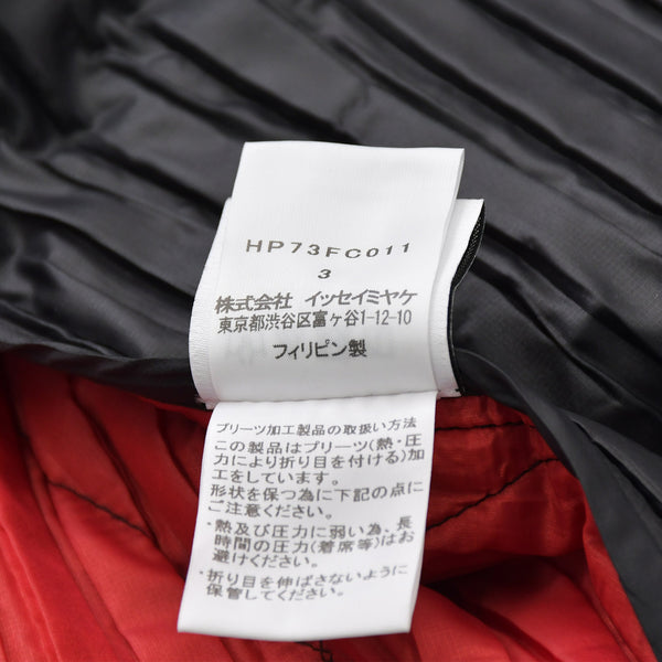 極美品 HOMME PLISSE ISSEY MIYAKE オム プリッセ イッセイ ミヤケ パデッド プリーツ ブルゾン HP73FC011 ブラック レッド 3サイズ アウター 中古 4a007066