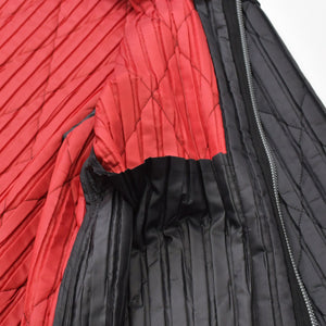 極美品 HOMME PLISSE ISSEY MIYAKE オム プリッセ イッセイ ミヤケ パデッド プリーツ ブルゾン HP73FC011 ブラック レッド 3サイズ アウター 中古 4a007066