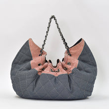 Load image into Gallery viewer, CHANEL シャネル ココカバスGM チェーントートバッグ A46887 13番台 ココマーク デニム キャンバス ストライプ シルバー金具 美品 中古 4b007857