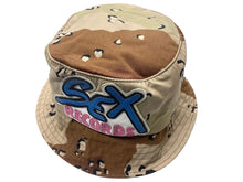 画像をギャラリービューアに読み込む, CHROMEHEARTS クロムハーツ マッティボーイ 21AW セックスレコードチョコチップカモ ハット 帽子 サイズL 美品 中古 4c071202