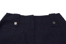 Load image into Gallery viewer, CHANEL シャネル ツイードスカート P17612V09981 サイズ36 ココマーク フランス製 ネイビー系 美品 中古 4c071423