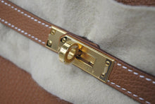 Load image into Gallery viewer, 新品未使用 HERMES エルメス ハンドバッグ B刻印 バーキン25 ゴールド ゴールド金具 トゴ 中古 4c073524