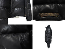 画像をギャラリービューアに読み込む, 極美品 CHROME HEARTS クロムハーツ STIFF LTHR スティッフ クロスボール ダウンジャケット ブラック 羊革 サイズM シルバー金具 中古 4c074771