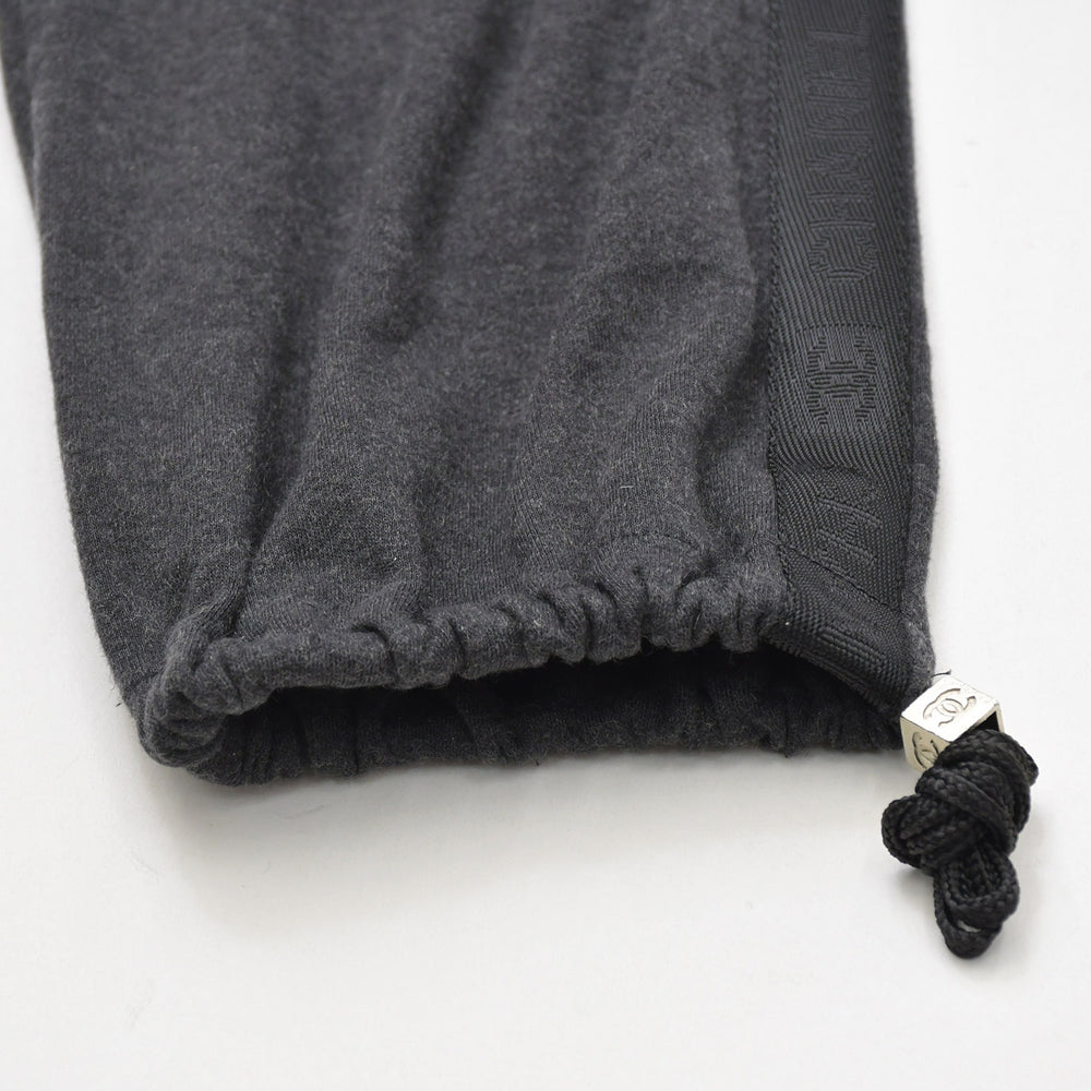 極美品 CHANEL シャネル パンツ スウェットパンツ スポーツライン サイドライン コットン サイズ38 P19777V11587 グレー ブラック シルバー金具 中古 4a007545