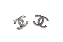 Load image into Gallery viewer, 極美品 CHANEL シャネル ピアス ココマーク ラインストーン アクセサリー A12A刻印 メタル シルバー金具 中古 4c075479 正規品