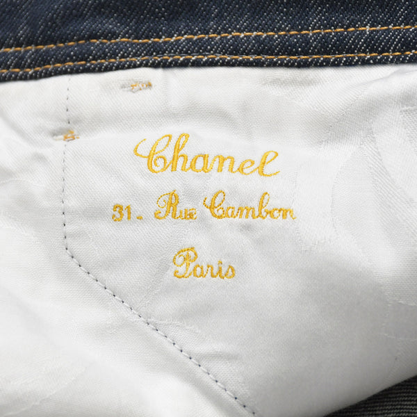 新品同様品 CHANEL シャネル パンツ デニムパンツ ダークブルー シルバー金具 CCロゴステッチ サイズ48 P83474V75288 中古 4a007566