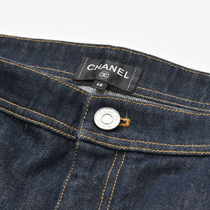 新品同様品 CHANEL シャネル パンツ デニムパンツ ダークブルー シルバー金具 CCロゴステッチ サイズ48 P83474V75288 中古 4a007566
