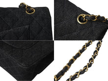 Load image into Gallery viewer, 極美品 CHANEL シャネル チェーンショルダーバッグ マトラッセ25 デニム ブラック ゴールド金具 6番台 中古 4c075676