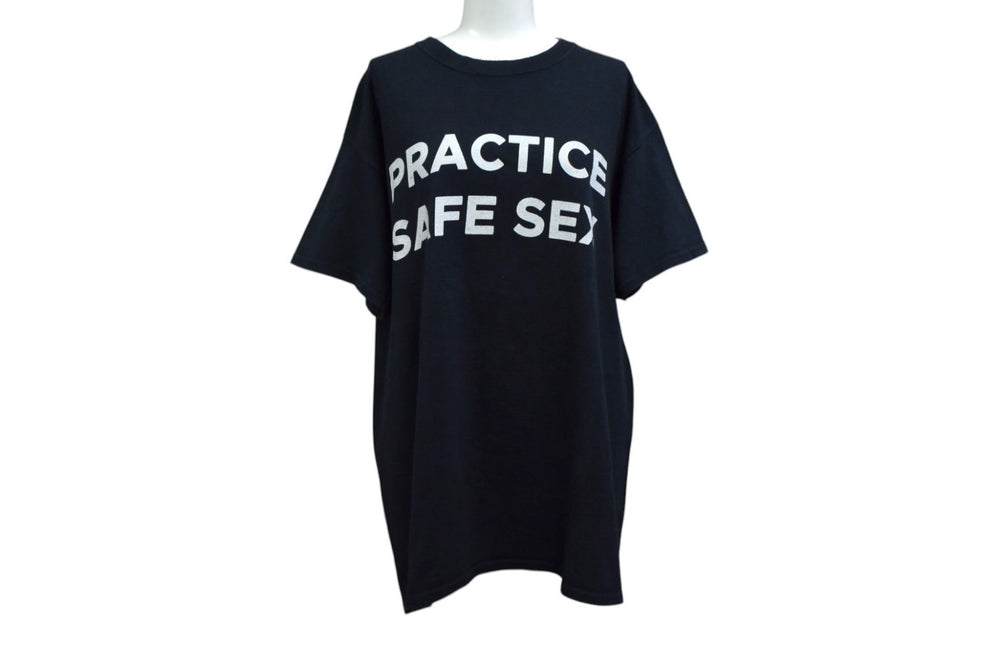 VINTAGE Vintage PRACTICE SAFE SEX T-shirt No size tag Old clothes Black Used 4c075761