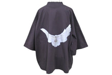 Load image into Gallery viewer, 新品未使用 YEEZY × GAP ENGINEERED BY BALENCIAGA DOVE ダヴ 半袖Tシャツ 471281 サイズM ダークグレー Ye 鳩 中古 4c076147