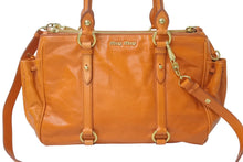 Load image into Gallery viewer, MIUMIU ミュウミュウ ハンドバッグ 2WAY ショルダーバッグ ダブルジッパー オレンジ レザー RN0894 ゴールド金具 美品 中古 4c076219