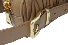 Load image into Gallery viewer, 極美品 MIUMIU ミュウミュウ マテラッセ クラッチバッグ セカンドバッグ 5BF122 キルティング ロゴ金具 ブラウン 中古 4c076226