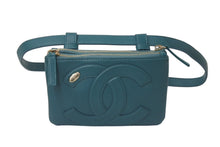 Load image into Gallery viewer, 極美品 CHANEL シャネル ウエストポーチ ウエストバッグ ベルトバッグ 27番台 ココマーク ラムスキン ブルー ゴールド金具 中古 4c076227