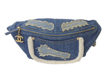Load image into Gallery viewer, CHANEL シャネル デニムウエストポーチ ココチャーム ココマーク 28番台 インディゴブルー ゴールド金具 美品 中古 4c076229