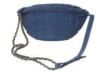 Load image into Gallery viewer, CHANEL シャネル デニムウエストポーチ ココチャーム ココマーク 28番台 インディゴブルー ゴールド金具 美品 中古 4c076229