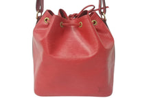 画像をギャラリービューアに読み込む, LOUIS VUITTON ルイヴィトン プチノエ ショルダーバッグ M44107 レッド エピレザー ゴールド金具 良品 中古 4c076288