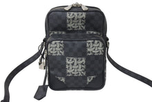 画像をギャラリービューアに読み込む, 極美品 LOUIS VUITTON ルイヴィトン × Christopher Nemeth クリストファー ネメス アマゾン ショルダーバッグ N48239 ダミエグラフィット 中古 4c07629