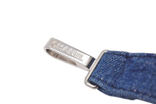 Load image into Gallery viewer, 極美品 CHANEL シャネル ショルダーストラップ ココマーク ロゴ デニム ブルー シルバー金具 中古 4c076315