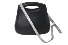 Load image into Gallery viewer, CHANEL シャネル ヒップバッグ 2WAYハンドバッグ ショルダーバッグ 5番台 レザー ブラック シルバー金具 美品 中古 4c076329