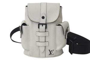LOUIS VUITTON ルイヴィトン クリストファーXS ボディバッグ M58493 トリヨンレザー オフホワイト ブラック金具 美品 中古 4c076336