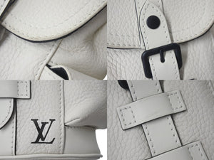 LOUIS VUITTON ルイヴィトン クリストファーXS ボディバッグ M58493 トリヨンレザー オフホワイト ブラック金具 美品 中古 4c076336