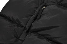Load image into Gallery viewer, 極美品 STONE ISLAND ストーンアイランド 22AW ナイロン ダウンベスト 7715G1019 ブラック サイズL 中古 4c076381
