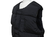 Load image into Gallery viewer, 極美品 STONE ISLAND ストーンアイランド 22AW ナイロン ダウンベスト 7715G1019 ブラック サイズL 中古 4c076381