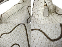 画像をギャラリービューアに読み込む, BOTTEGA VENETA ボッテガヴェネタ ホーボー イントレチャート ワンショルダーバッグ 169867 ホワイト 美品 中古 4c076396