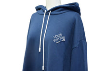 Load image into Gallery viewer, 極美品 LOUIS VUITTON ルイヴィトン 23AW シグネチャー ロゴ パーカー ブルー コットン 刺繍 フーディ― RM232Q 1HN HNY56W サイズ5L 中古 4c076446