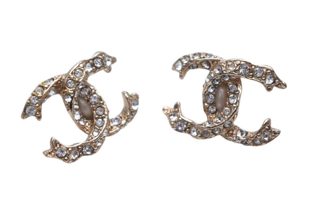 極美品 CHANEL シャネル ココマーク ピアス 重量約2.4g F19V刻印 ラインストーン メタル ゴールド 両耳用 中古 4c076479