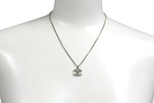 Load image into Gallery viewer, CHANEL シャネル ココマーク ネックレス 重量約5.4g F12V刻印 全長約43cm ラインストーン シルバー 美品 中古 4c076480
