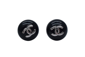 CHANEL Cocomark earrings for both ears Weight approx. 4.1g 00T engraved Silver Black Button motif Good condition Used 4c076486
