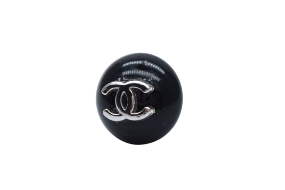 CHANEL シャネル ココマーク ピアス 両耳用 重量約4.1g 00T刻印 シルバー ブラック ボタンモチーフ 美品 中古 4c076486