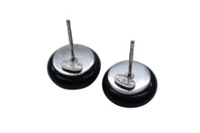 Load image into Gallery viewer, CHANEL シャネル ココマーク ピアス 両耳用 重量約4.1g 00T刻印 シルバー ブラック ボタンモチーフ 美品 中古 4c076486